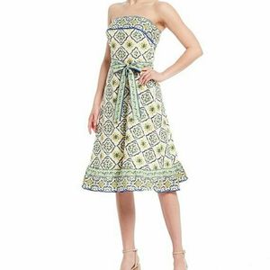 Women's Strapless Dress